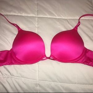 Victoria’s Secret Bombshell Plunge bra
